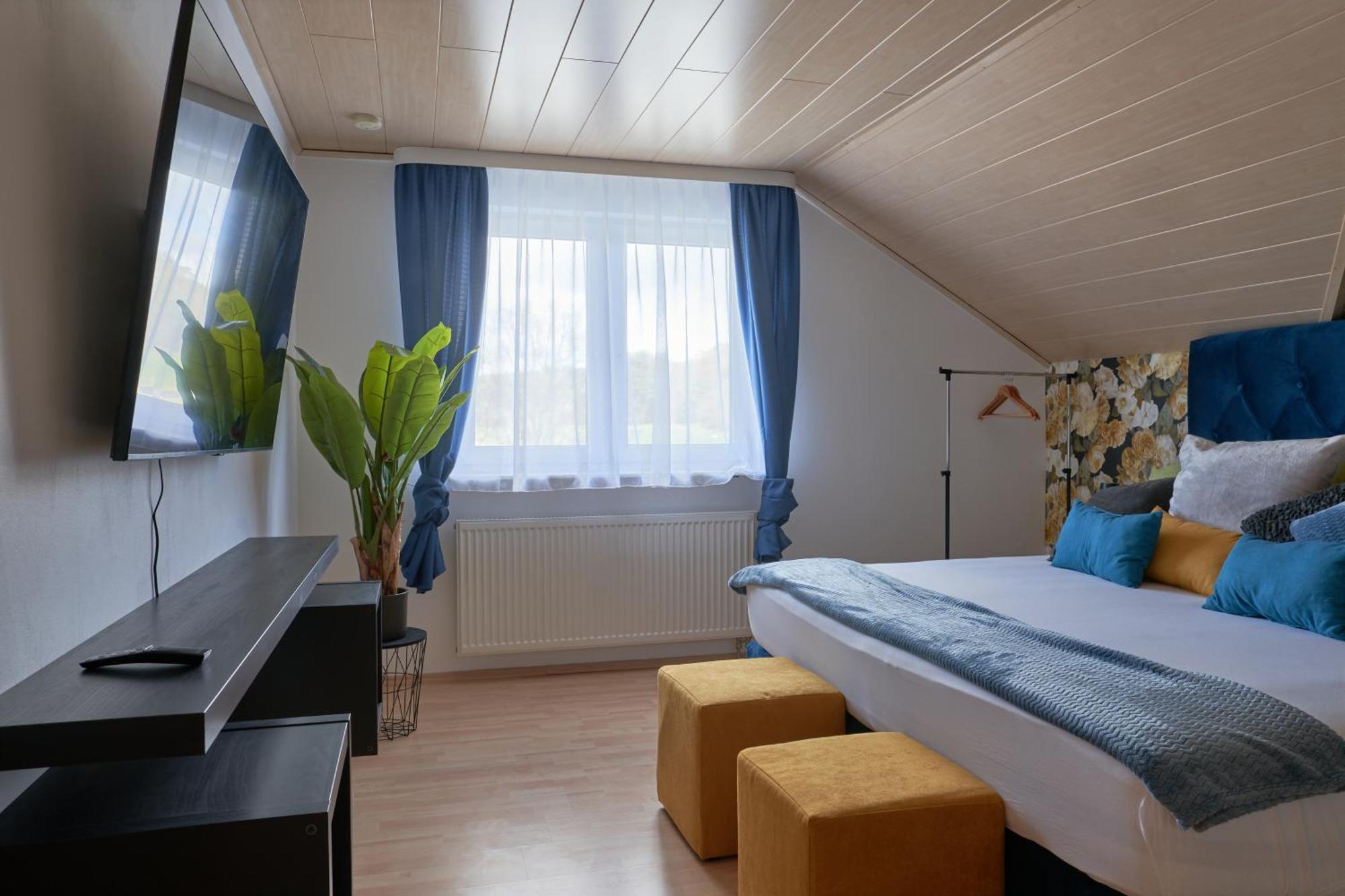 Motel Drei Koenig- Ihr Transithotel Heimsheim Eksteriør billede